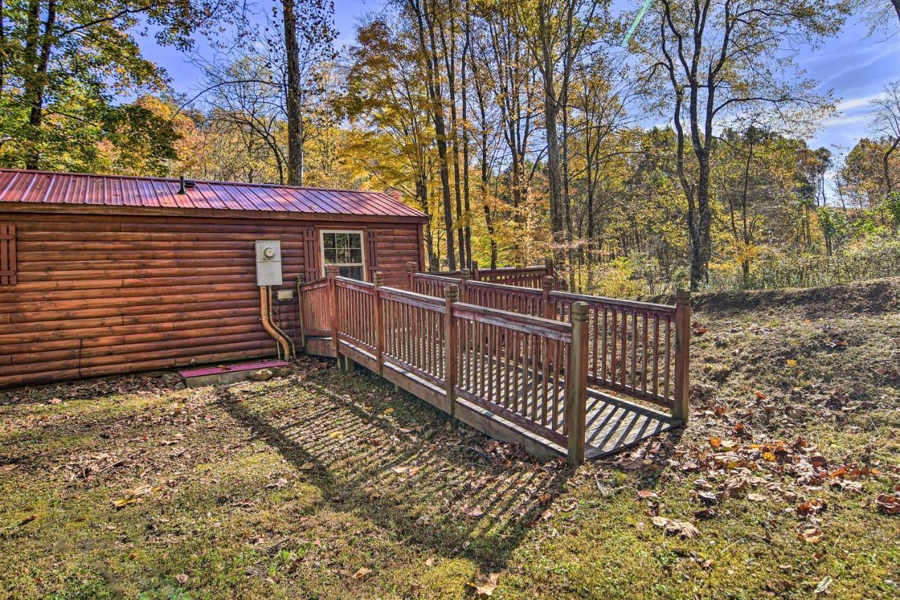 Rural Cabin Hideaway With Fire Pit And Mtn Views! Parsons Экстерьер фото