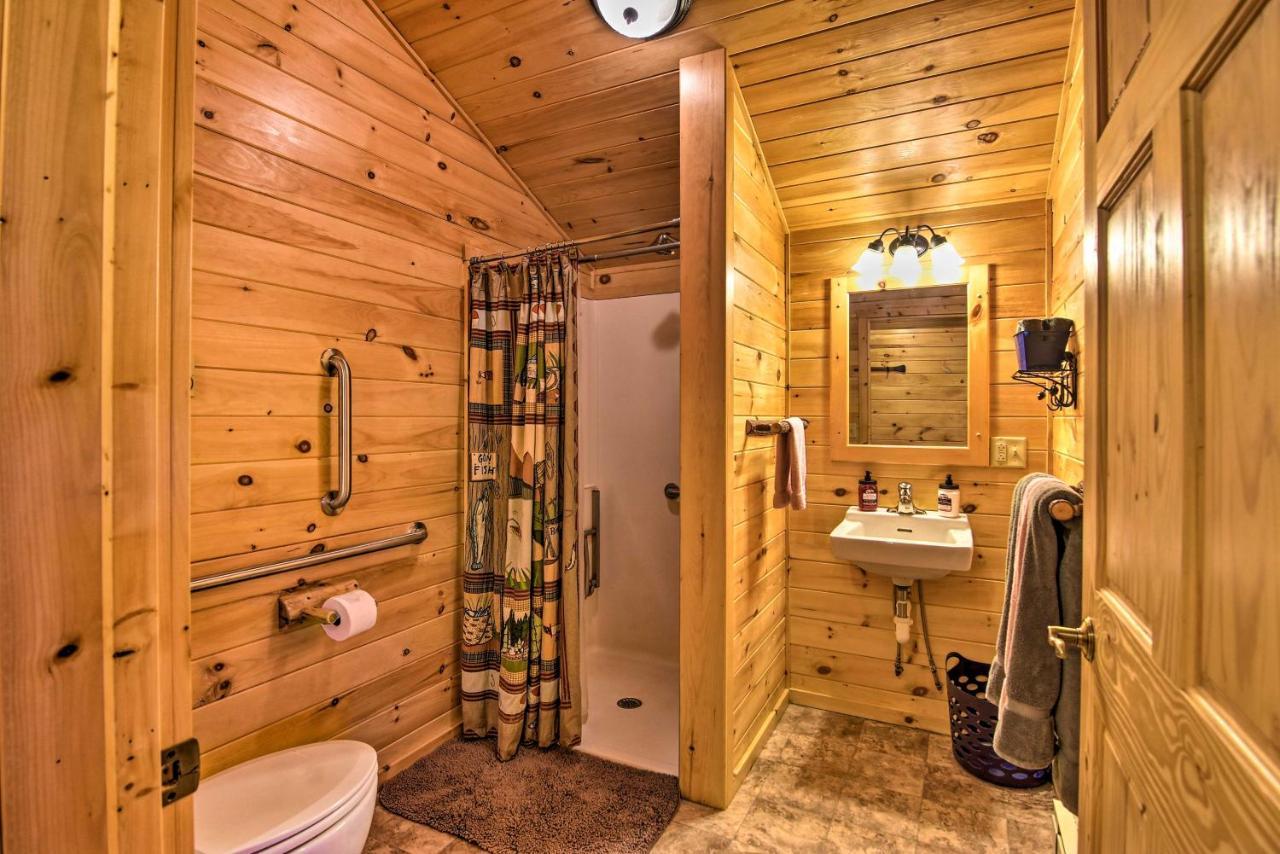 Rural Cabin Hideaway With Fire Pit And Mtn Views! Parsons Экстерьер фото