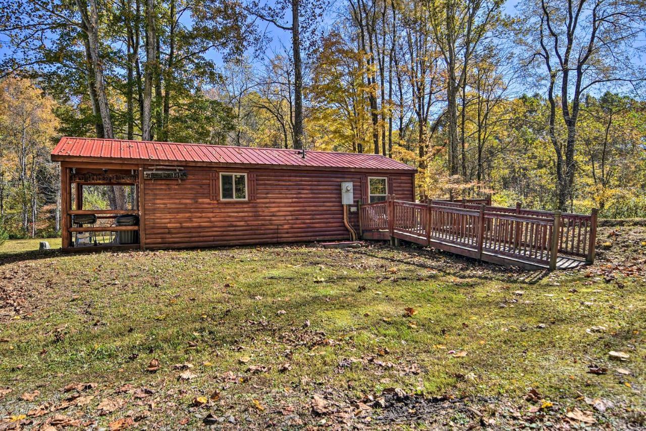 Rural Cabin Hideaway With Fire Pit And Mtn Views! Parsons Экстерьер фото